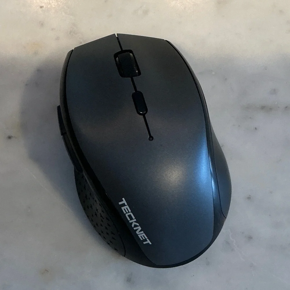 Black Wireless Mouse Juggler (rechargeable)